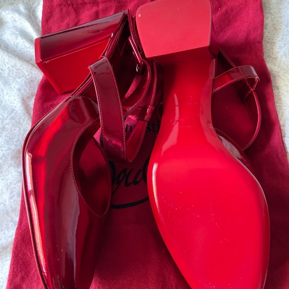 Christian Loubutin Shoes never use.Color red for woman’s. Red button.Exclusives - Picture 2 of 6